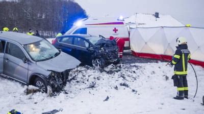 Român mort într un accident violent petrecut în Austria Mașina