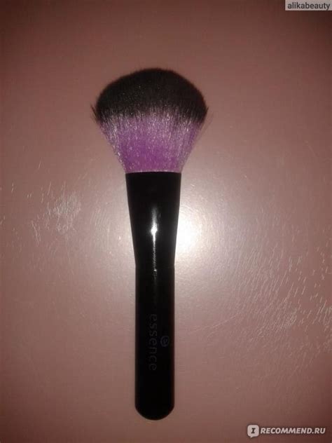 Кисть для пудры Essence Powder Brush - «Отличная кисть...для румян ...