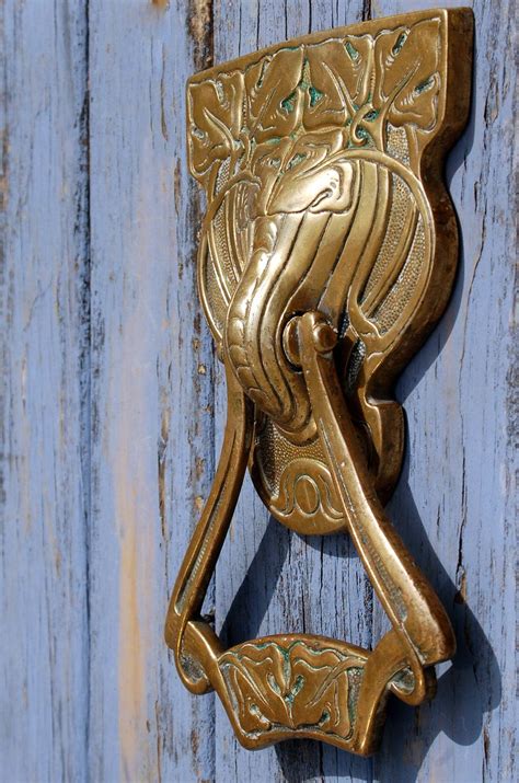 Pin En Door Knockers