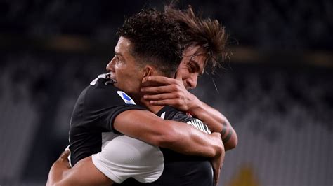 Dybala Y Cristiano En Problemas Por Romper El Aislamiento De La