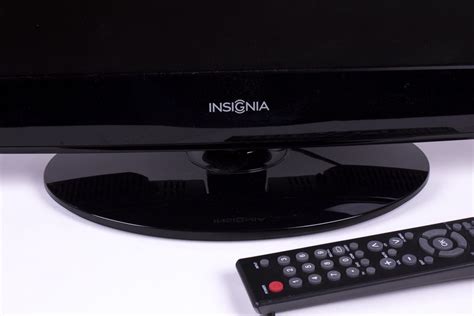 Insignia 24" LCD TV and DVD Combo | EBTH