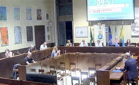 Luino Torna A Riunirsi Il Consiglio Comunale