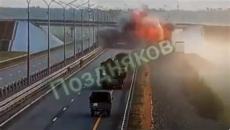 Armata rusă a bombardat autostrada M4 care duce spre Moscova VIDEO