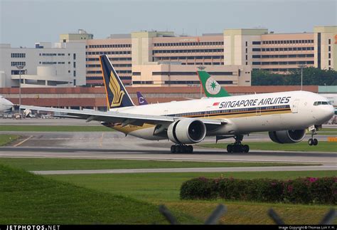 V Swq Boeing Er Singapore Airlines Thomas Loh Y H