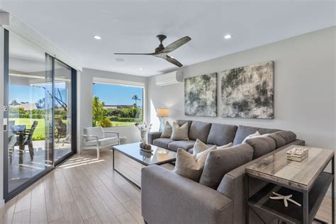 Dano Sayles Presents A Stunning Townhome Style Villa In Hawaii Haute