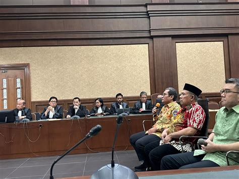 Pn Jakarta Tolak Eksepsi Delapan Terdakwa Perkara Tipikor Di Wiup Pt