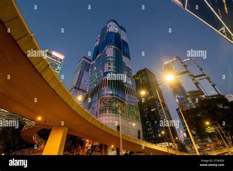 Central Financial Districts New Landmark Construction The Henderson
