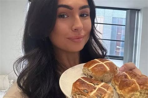 I Tried Hot Cross Buns From Aldi M S Asda Tesco And Waitrose They Surprised Me Abbie