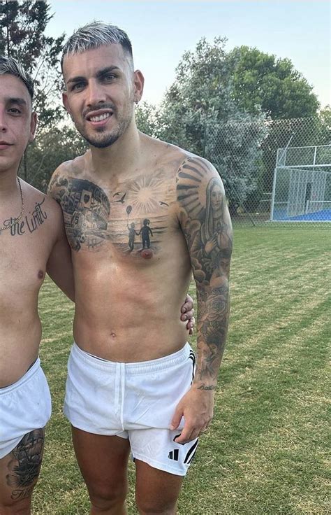 Pin de Hotdamn en Argentine footballers en 2024 Fotografía de fútbol