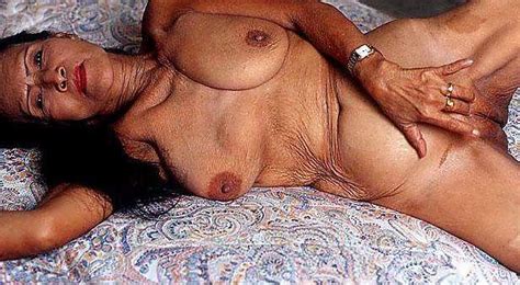 Naked Woman Lying On Stomach XXXPicz