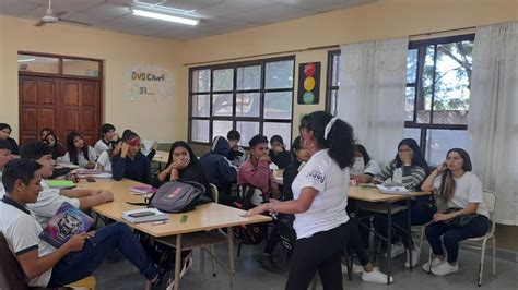 Estudiantes Del Nivel Secundario Participaron De Una Jornada De