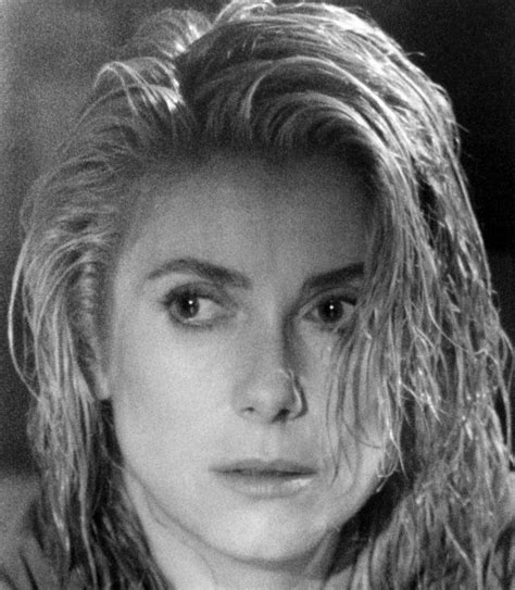 Deneuve NovahEllaAnn