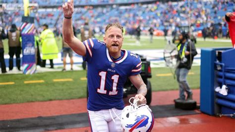 Bills WR Cole Beasley Rips Fans Booing Him at Home Stadium