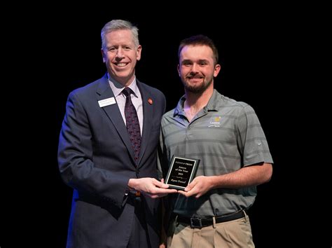 tech students  community employers    recognize intern