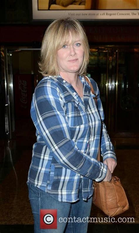 Pin By Jennifer Panicacci On 3 Summers Soft Light And Deep Sarah Lancashire Sarah Lancashire