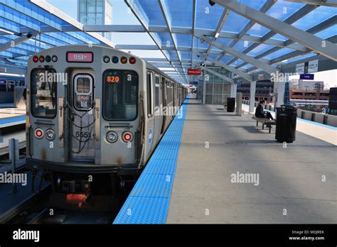 An Inbound Red Line Train At The Newly Reconstructed Wilson Avenue