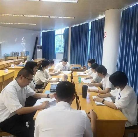 深学笃行悟思想 踔厉奋发正当时 2022年中青班深化理论学习筑牢思想根基 思考 真理 Jggwxx