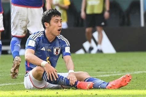 日本代表mf遠藤航、右ひざ痛みスペイン戦欠場濃厚冨安健洋と酒井宏樹は練習場で別メニュー（関連まとめ） カルチョまとめブログ