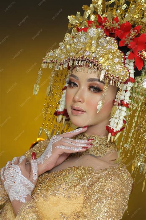 Premium Photo | Portrait woman traditional wedding minang culture