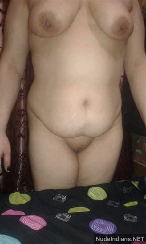 Real Mallu Milf Bhabhi Big Boobs And Ass Images Hot Nude Photo Free
