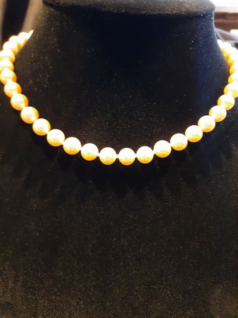 Vintage MONET Faux Pearl Single Strand Necklace Gem