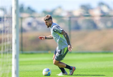 Lyanco Diz Que Acompanhava Jogos Do Galo Milito E Revela Quando