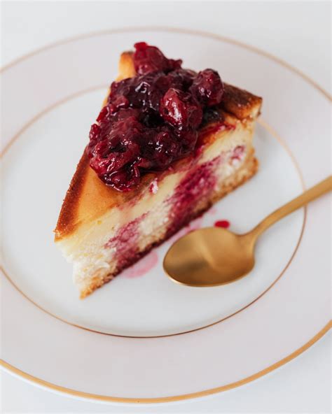 La recette du cheesecake aux framboises de Pierre Hermé Marie Claire