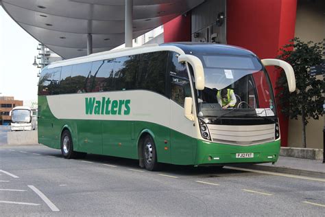 Fj Fxt Walters Coaches Ex Bournemouth Basingstoke Ale Flickr