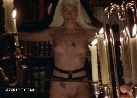 WOMEN NUDE SCENES AZNude