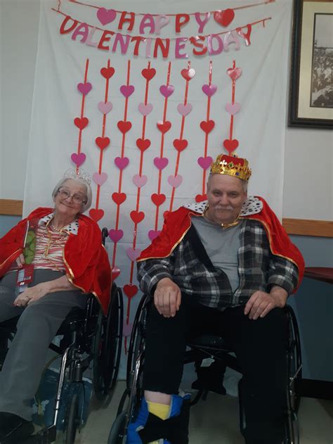 Handshy Hutton Crowned King And Queen At Warsaw Health And