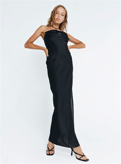 Kesy Bow Tie Maxi Dress Black
