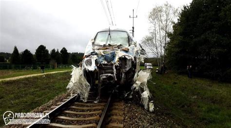 Wypadek Pendolino pod Opolem Pociąg zderzył się na przejeździe z