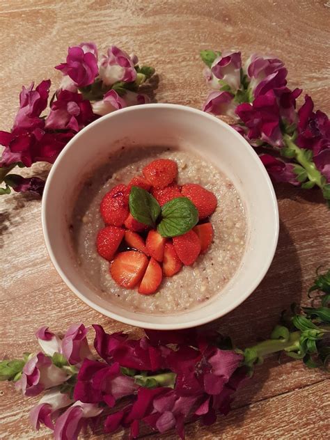 Hirse Buchweizen Porridge mit Erdbeeren Anna s Appetithäppchen