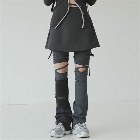 Binary01 Layered Skirt Half Pants Codibook