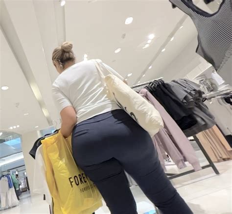 Perfect Latina W Insanely Fat Ass Spandex Leggings Yoga Pants Forum