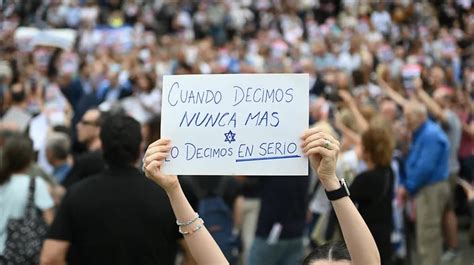 Multitudinaria Manifestaci N Contra El Antisemitismo En Las