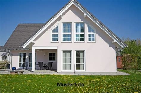 Дом (вилла), Буков, Берлин - ID 800-28l4y58 - Europe House