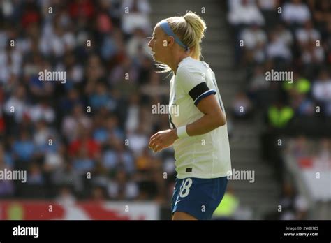 Chloe Kelly during England Lionesses women's football team v Portugal ...