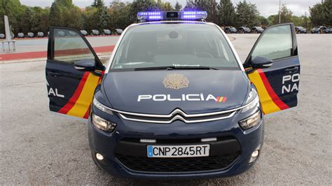 La Policía Nacional Estrena Coche Autobildes