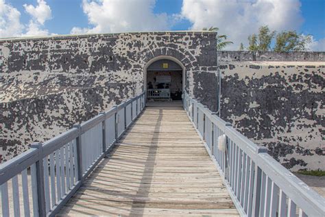 Fort Charlotte Nassau Old Fort At Arawak Cay