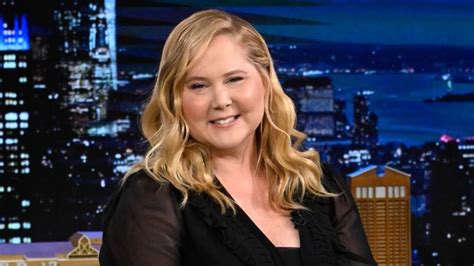 Amy Schumer Explica La Enfermedad Que Le Ha Hinchado La Cara Ante Los