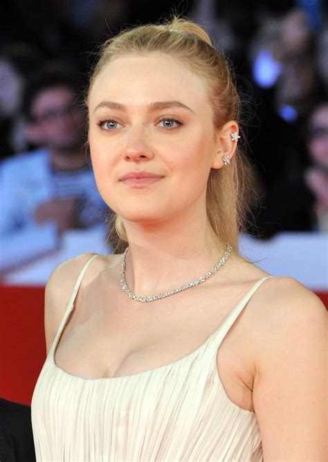 Hot Celebrity Crush Dakota Fanning