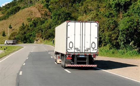 Impacto do Coronavírus no transporte rodoviário de cargas chega a 43 9