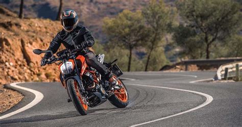 Las Mejores Motos Naked Limitables Para El A Motoaficion