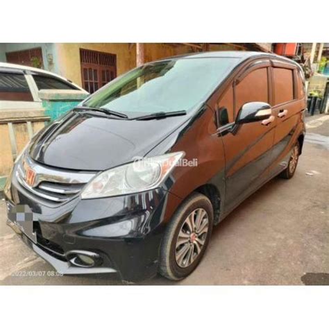 Mobil Honda Freed PSD 2012 Facelift Matic Bekas Siap Pakai Surat