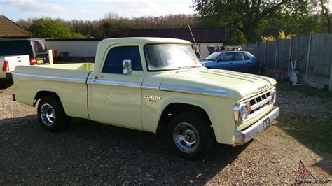 Dodge D100 1968 Shortbed Pickup 340 MOPAR