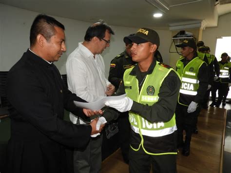 66 auxiliares de Policía juraron bandera para fortalecer las campañas