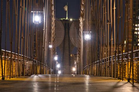 A Brooklyn Bridge at Night Experience + Photography | TripTins