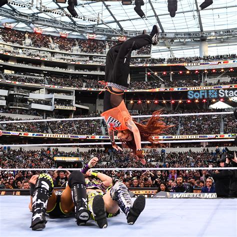 Becky Lynch Lita And Trish Stratus Vs Damage CTRL Wrestlemania 39