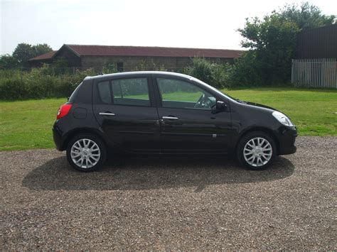 Renault Clio 1 2 Dynamique 58 Reg Sold Ymark Vehicle Services